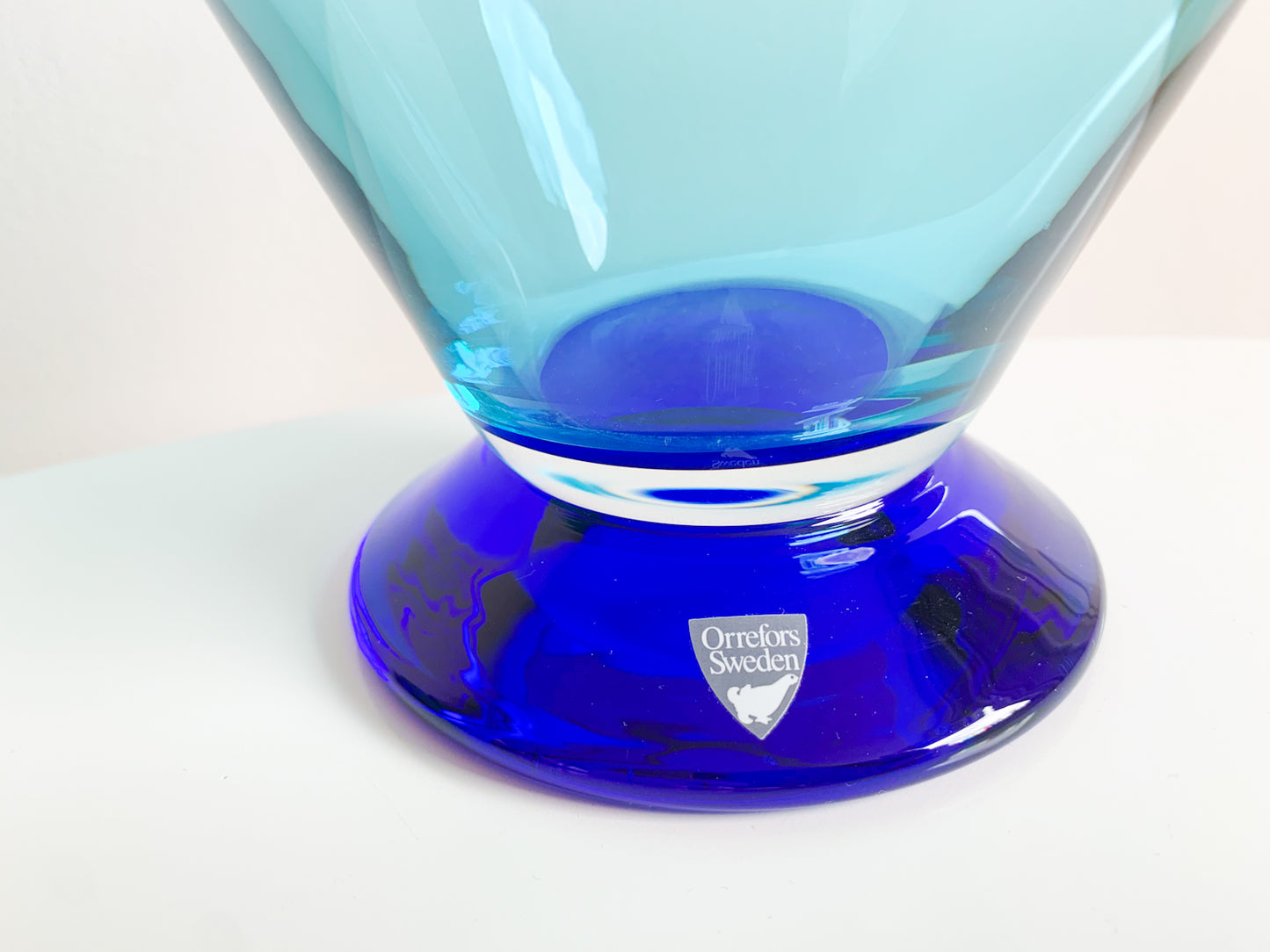 Orrefors Erika Lagerbielke, Vase Solo 9190 signed, 37 cm