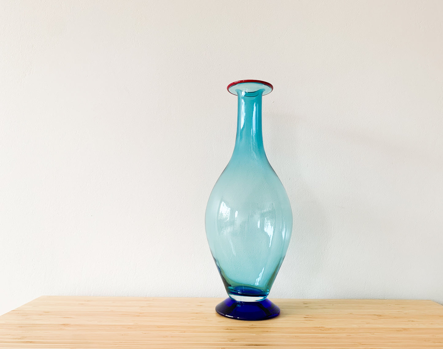 Orrefors Erika Lagerbielke, Vase Solo 9190 signed, 37 cm