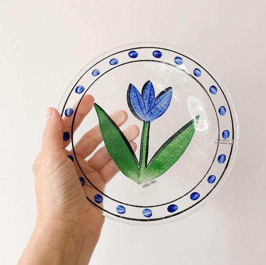 Kosta Boda Tulipa plate | Ulrica Hydman-Vallien