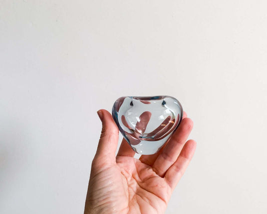 Holmegaard Per Lutken, Art glass blue vase Minuet length 7.5 cm, 1960