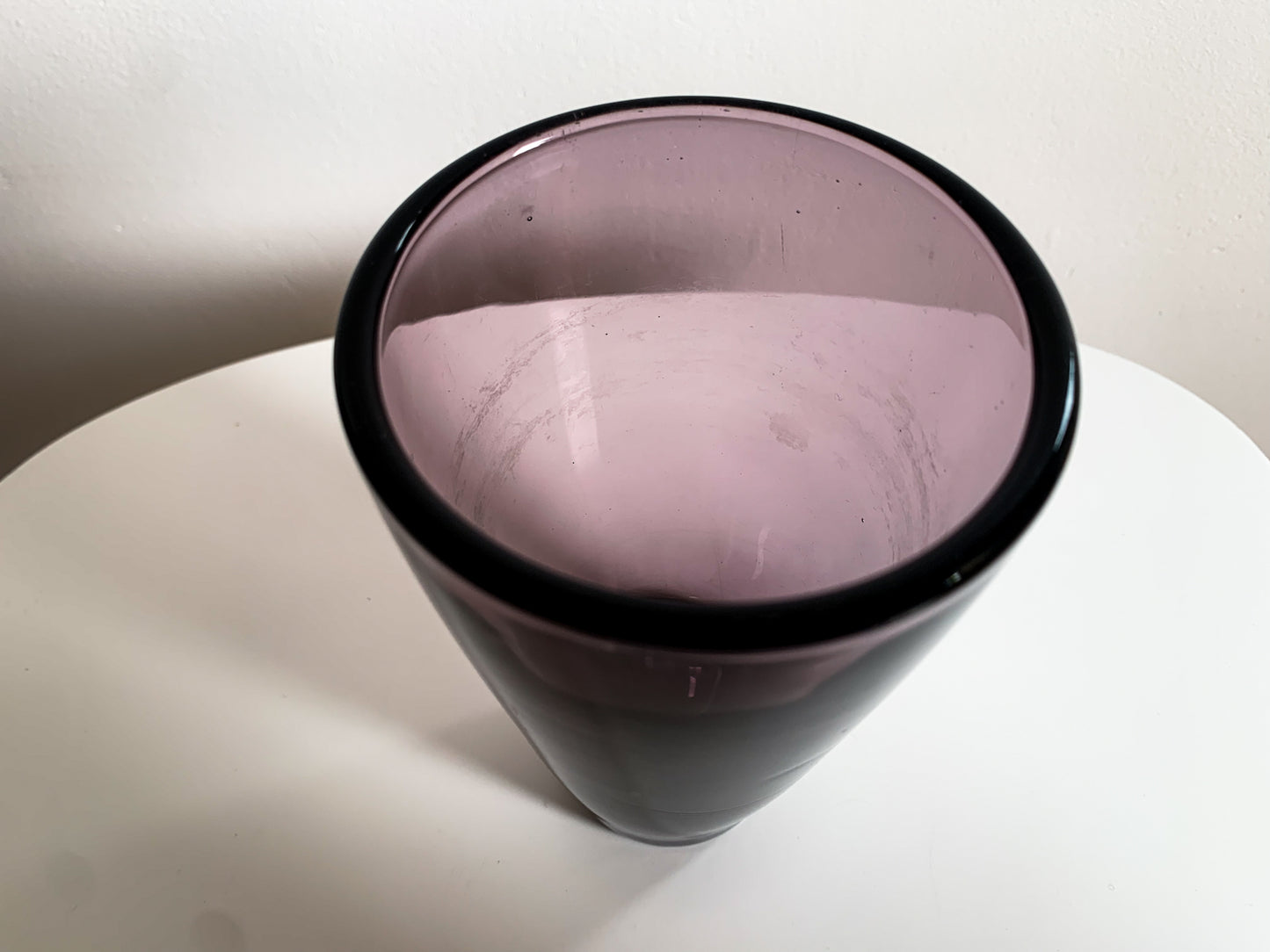 Iittala Loyto lilac vase, residue