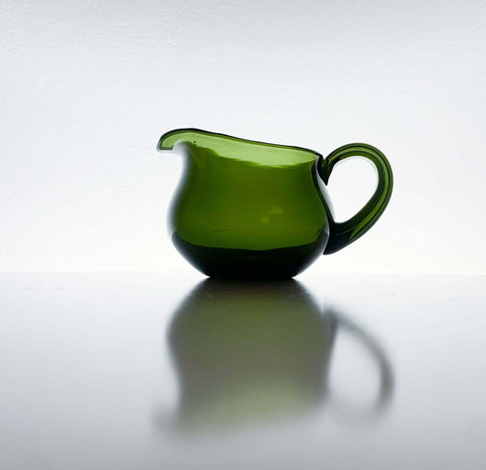 Kaj Franck vintage creamer | Tupa series, green glass | Finnish design