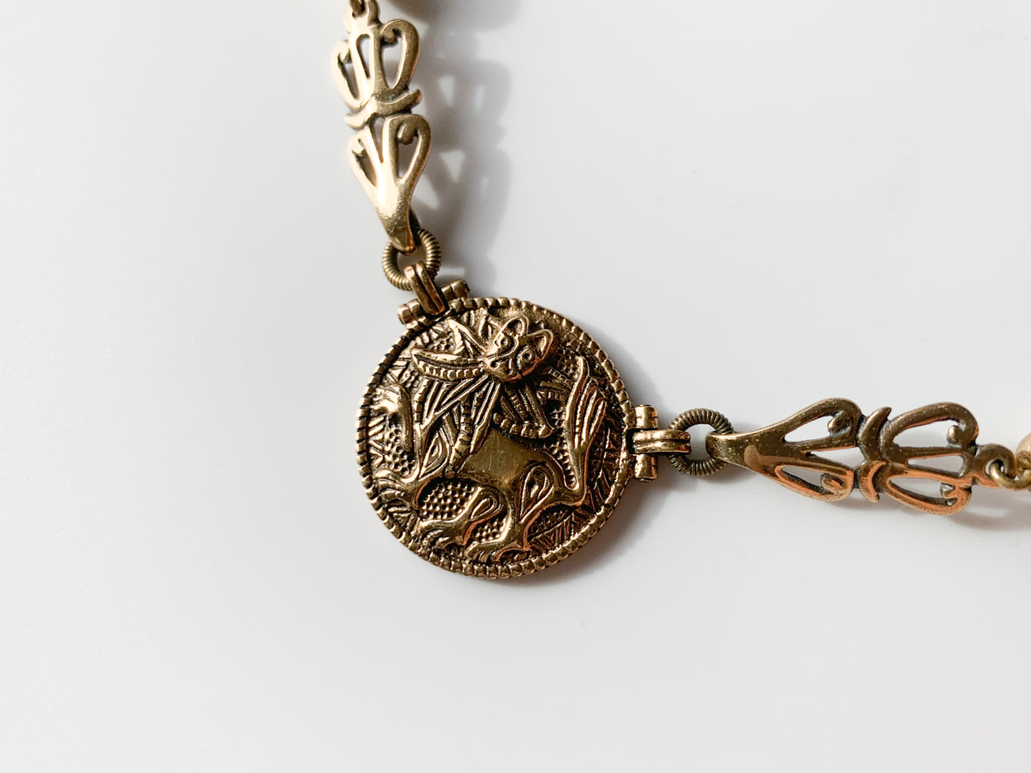 Kalevala Koru Aurinkoleijona Pendant |Vintage Bronze Jewelry | Molna Vintage