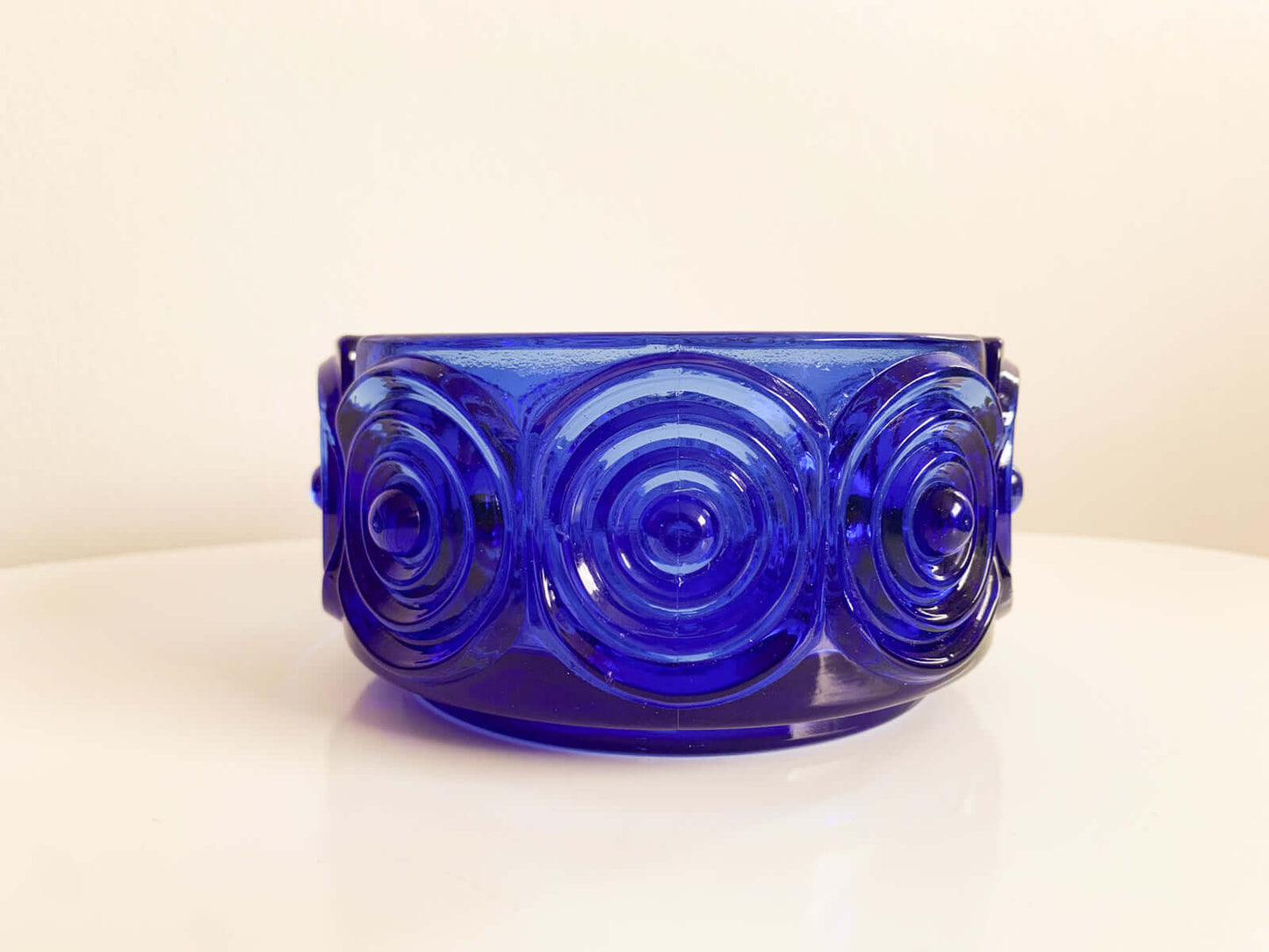 Riihimaki glass blue bowl | Designer Tamara Aladin | Finnish glass