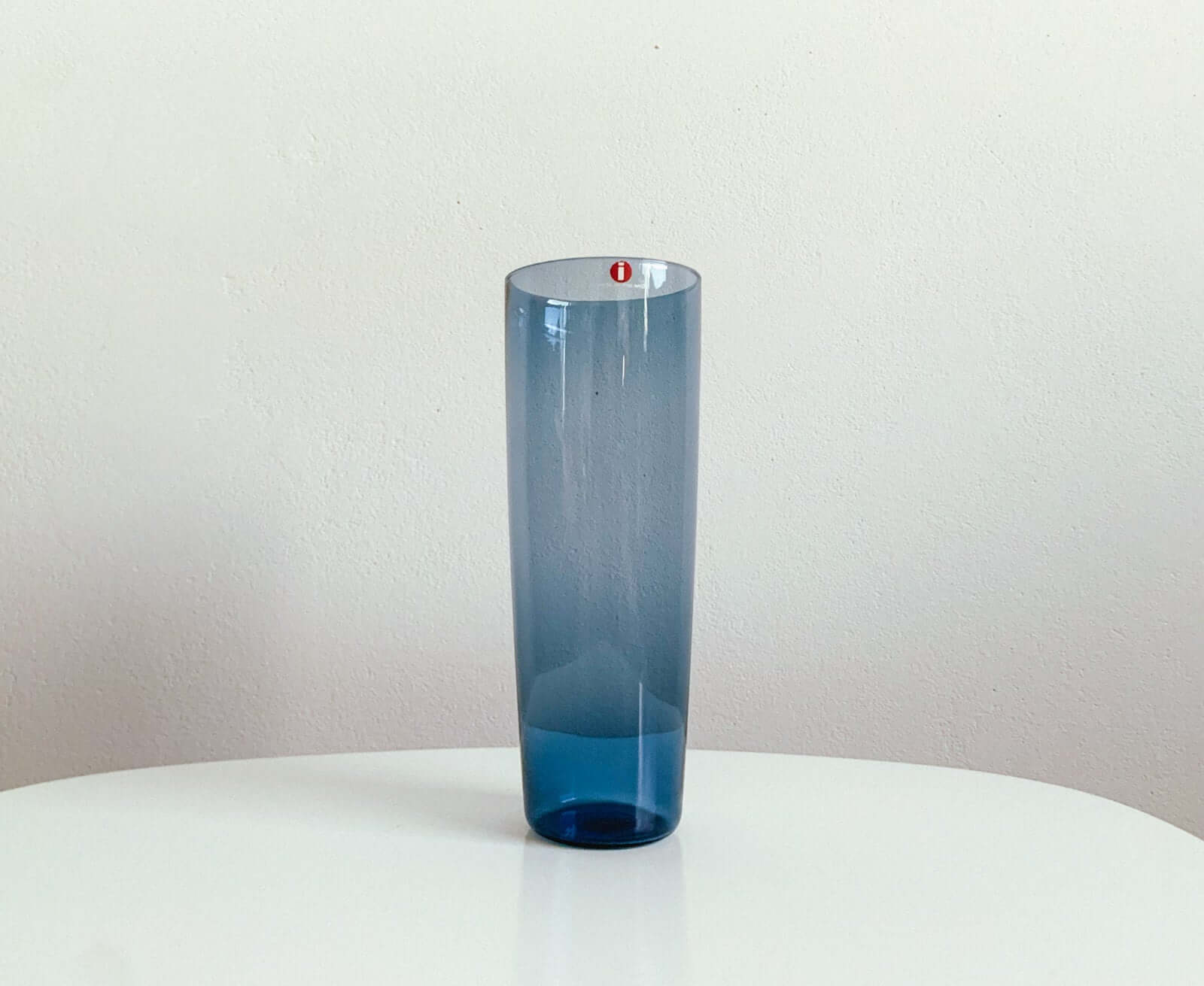 Tapio Wirkkala, Iittala, Blaues Wasserglas 2204 – Molna Vintage