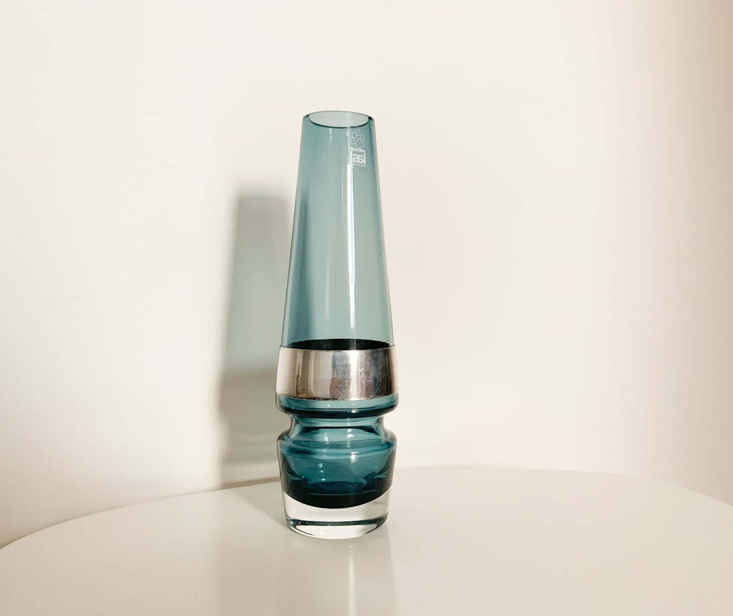 Vintage vase pop art Tamara Aladin Riihimaki