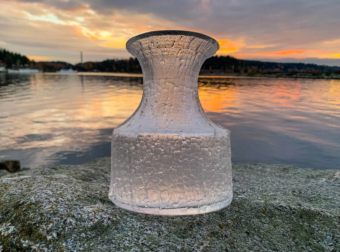 Vinatge glass vase Finlandia Timo Sarpaneva Iittala 1960s