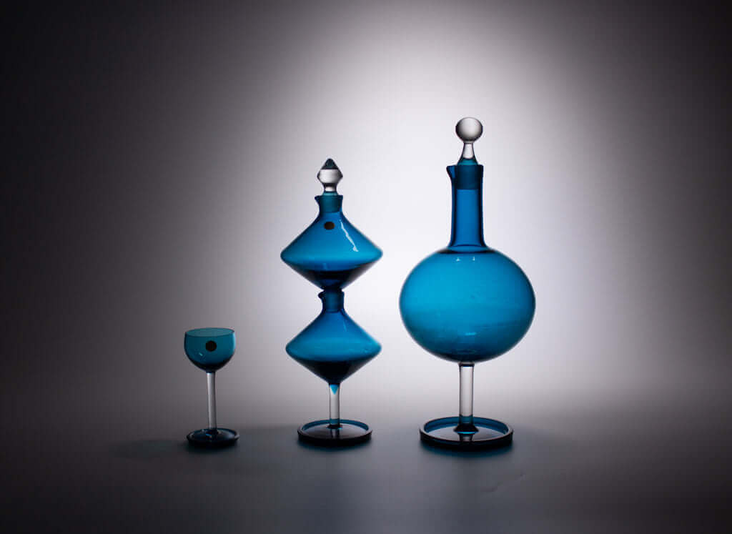 About designer Nanny Still | Why buy vintage Harlekiini glass by Nanny Still?