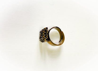 Bronze ring Pitsi by Pentti Sarpaneva