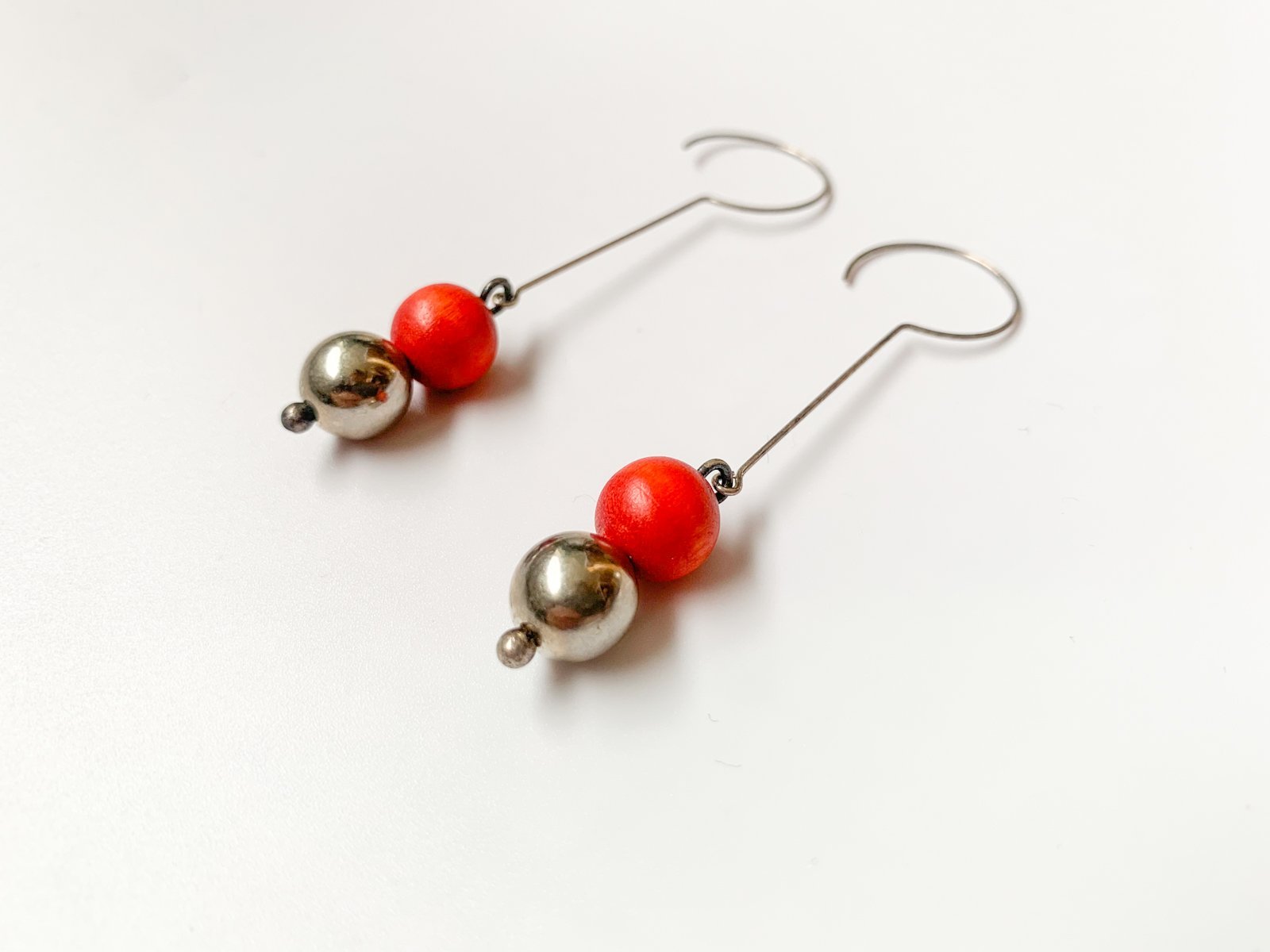 Aarikka  red wooden vintage earring