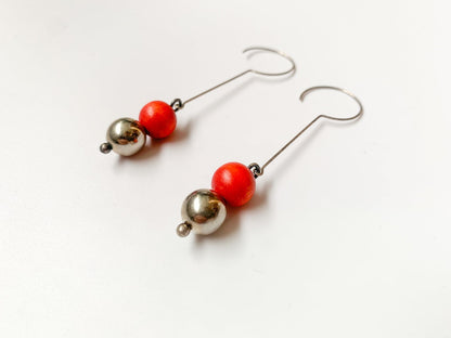 Aarikka  red wooden vintage earring