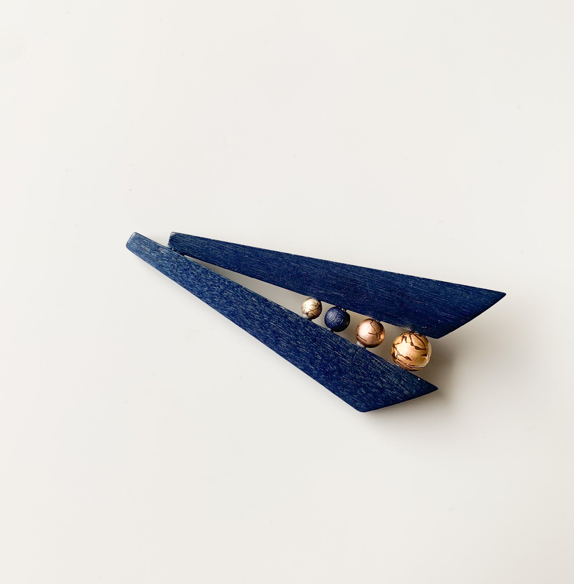 Aarikka Finland | Blue Arrow Wooden Brooch Beads | Molna Vintage