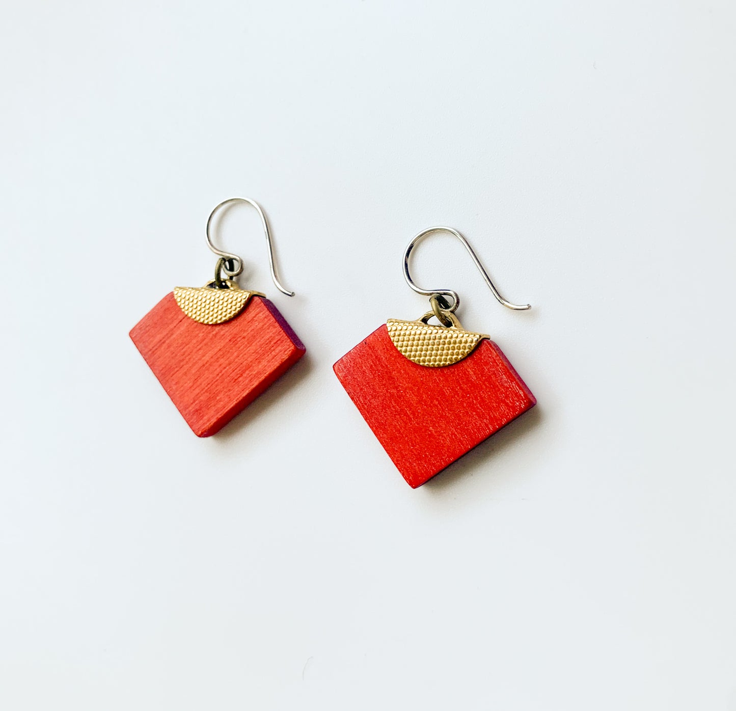 Aarikka Finland | Red square earrings with gold | Molna Vintage