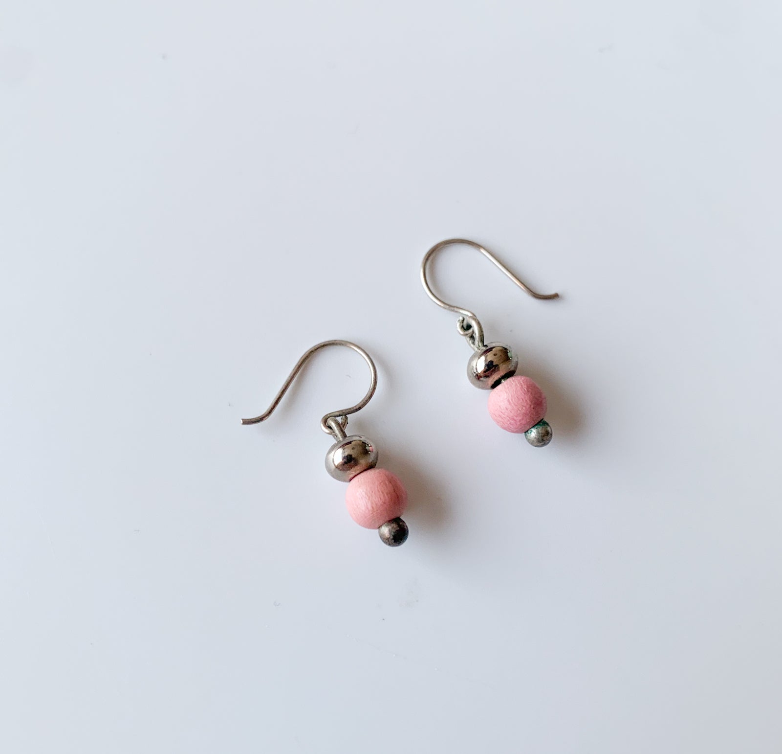 Aarikka Finland | Wood Drop Mini Earrings | Molna Vintage