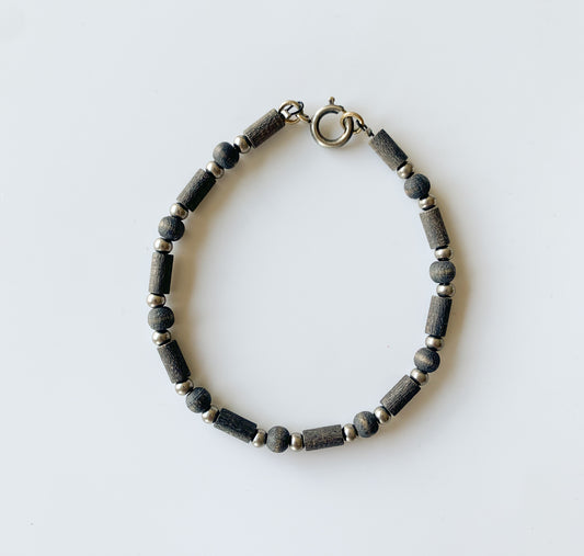 Aarikka Finland | Wood ball bracelet grahite | Molna Vintage