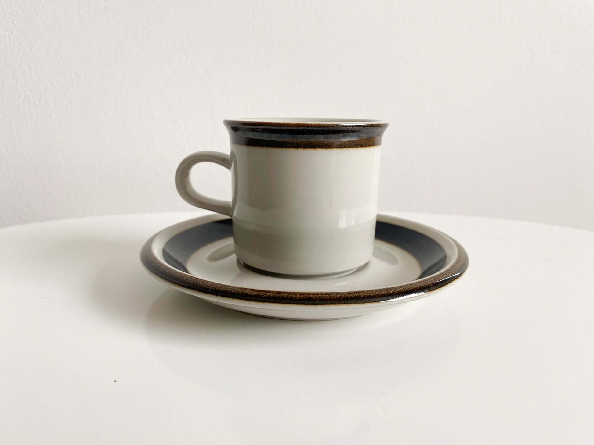 Arabia Finland | Karelia S cup saucer 1980s | Anja Jaatinen Winquist | Molna Vintage