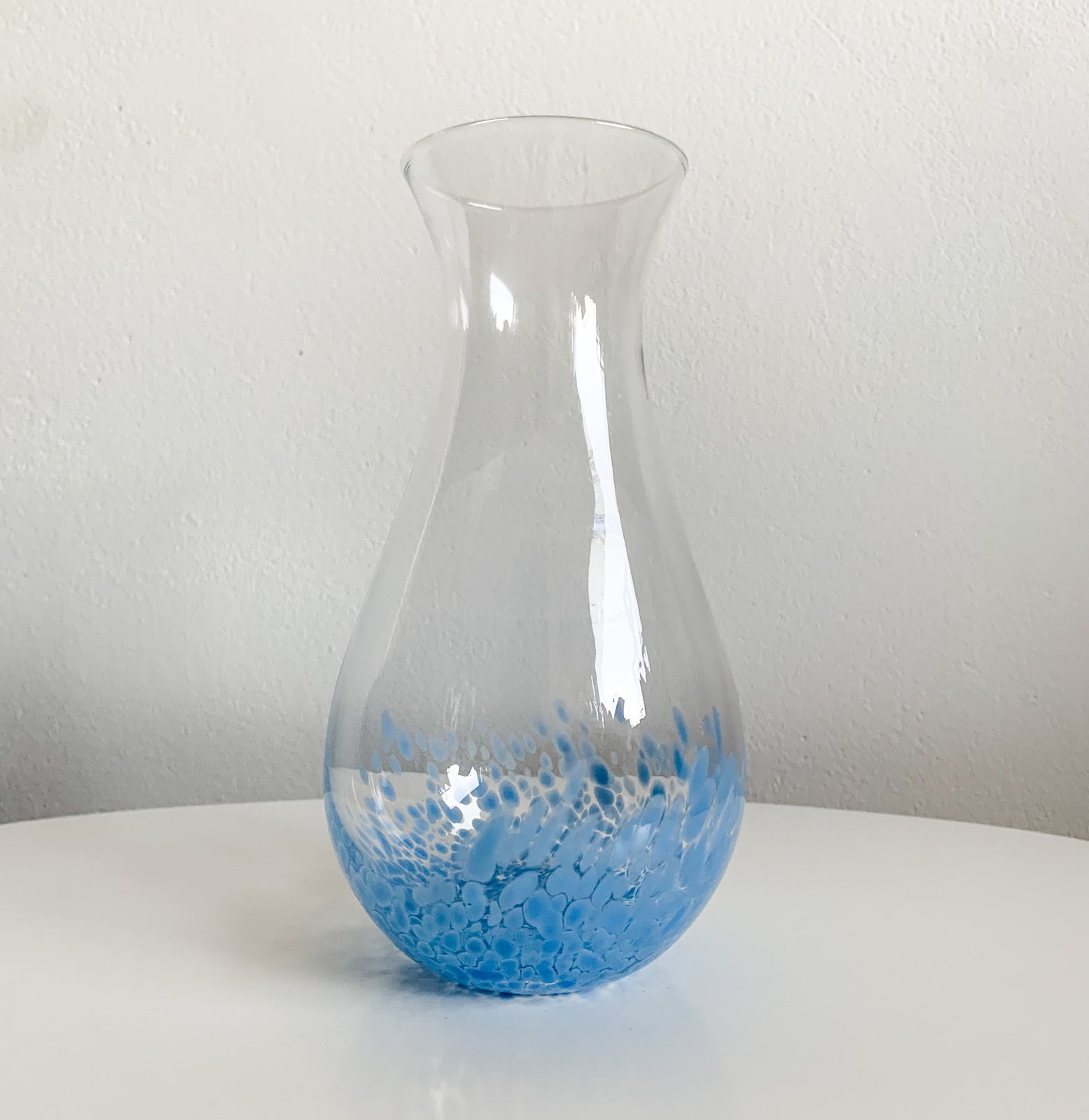 Aselius Lidbeck Lindshammar | Clear glass vase blue speckles | Molna Vintage