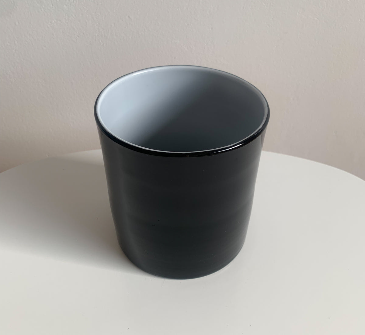 Black White Vase Opal Glass | Nanny Still Riihimaki | Molna Vintage