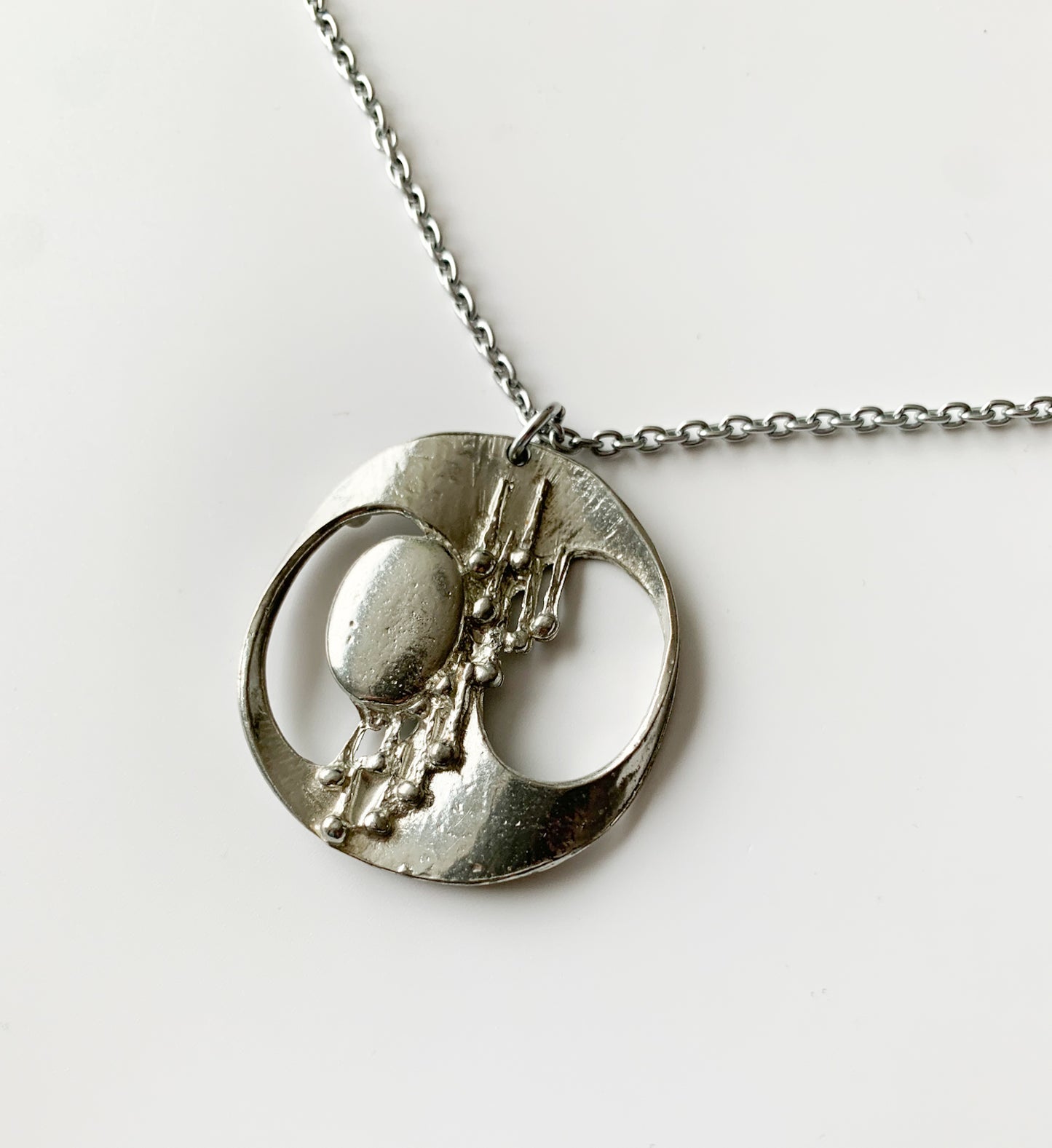 Brutalist Silver plated necklace circular pendant | Space Age | Molna Vintage