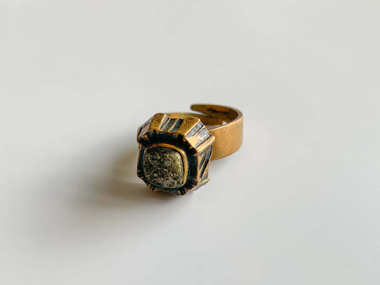 Brutalist jewelry, Bronze ring | Designer Pentti Sarpaneva, Finland | Collection of Scandinavian jewelfy on Molna Vintage