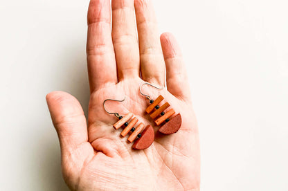 Vintage Aarikka jewelry | Wooden earrings | Finnish design