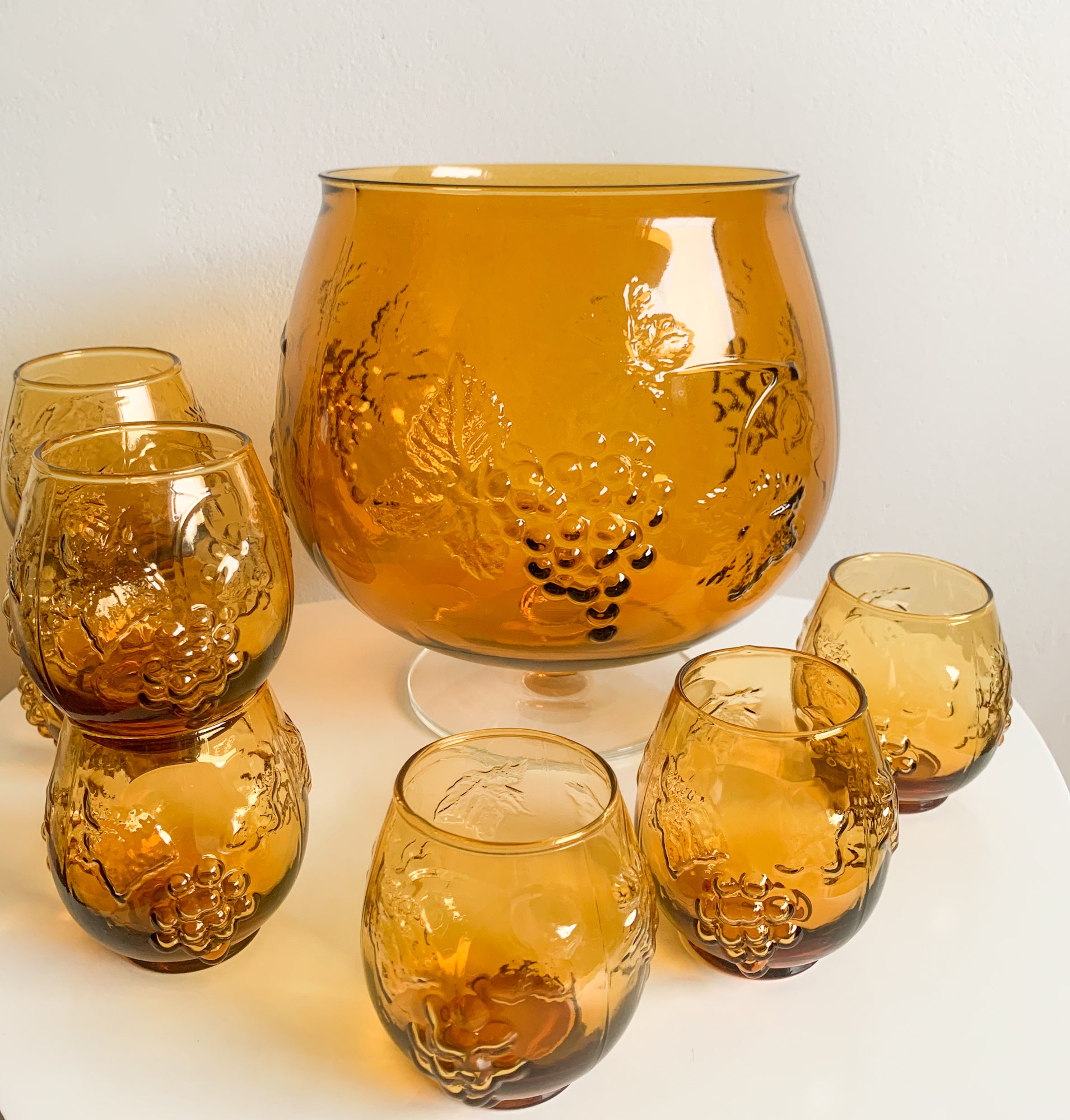 Grape Glass set bowl amber glasses | Sirkku Kumela Lehtonen | Molna Vintage