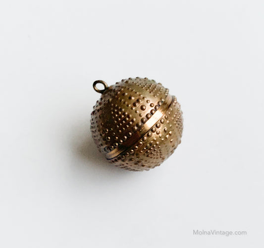 Halikko bronze penant| Kalevala Koru | Molna Vintage