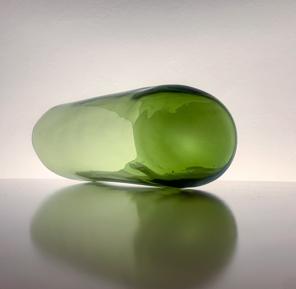 SH 142 green glass vase | Saara Hopea Nuutajärvi