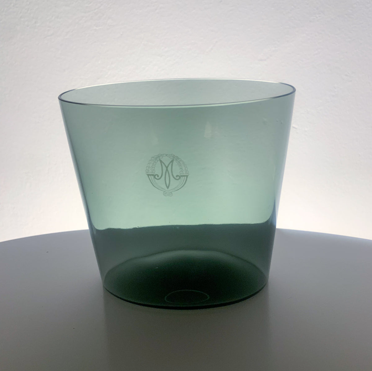 SH 142 grey glass vase | Saara Hopea Nuutajärvi