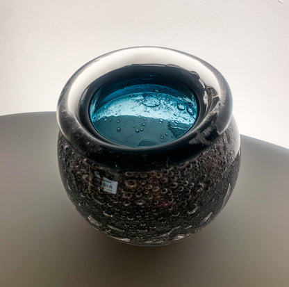 Vulcano Art Glass Vase by Heikki Orvola Nuutajärvi