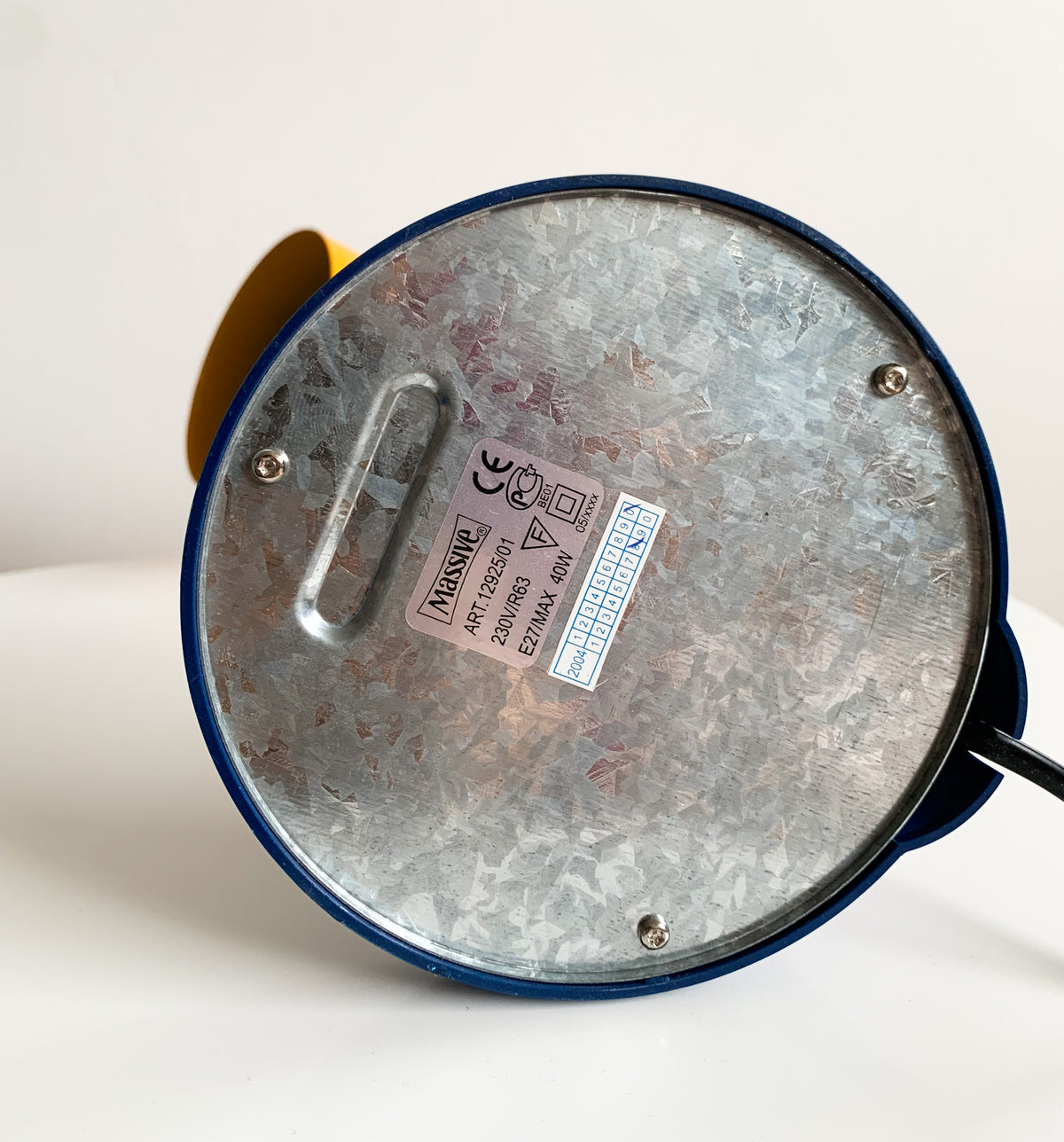 Massive Memphis style table lamp | Belgium