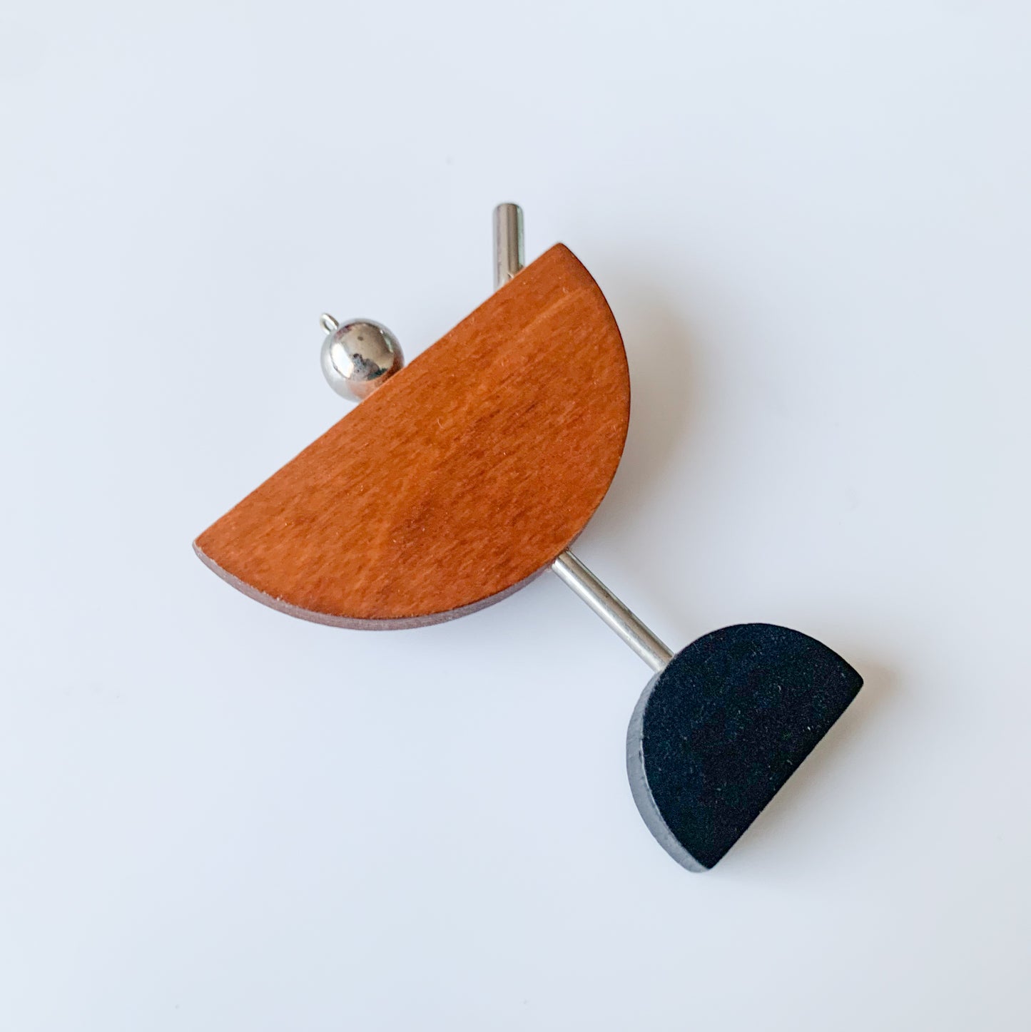 Aarikka Finland | Large wooden brooch Cocktail