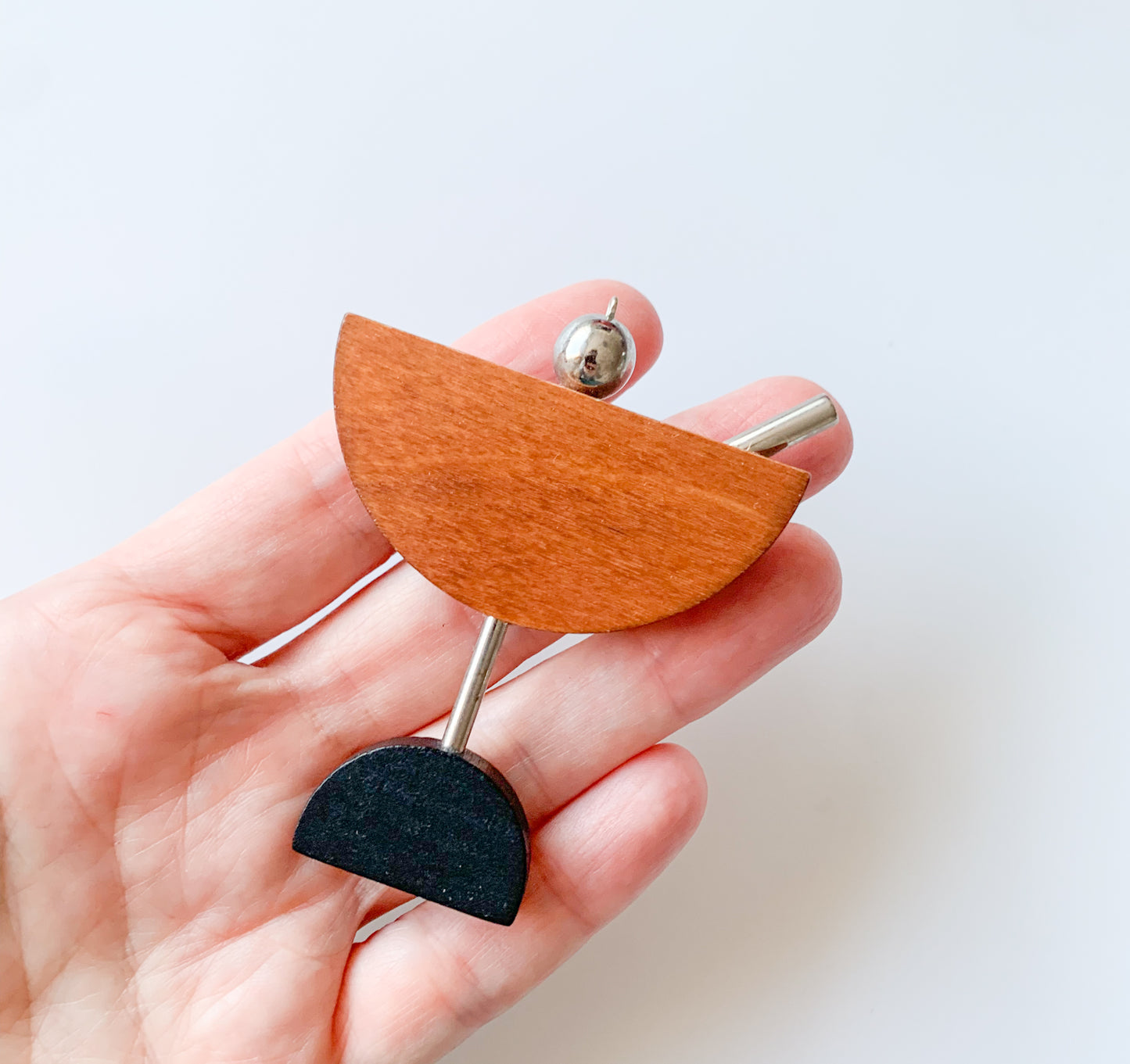 Aarikka Finland | Large wooden brooch Cocktail
