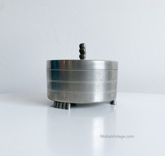 Swedish Grace pewter box | Svenskt tenn