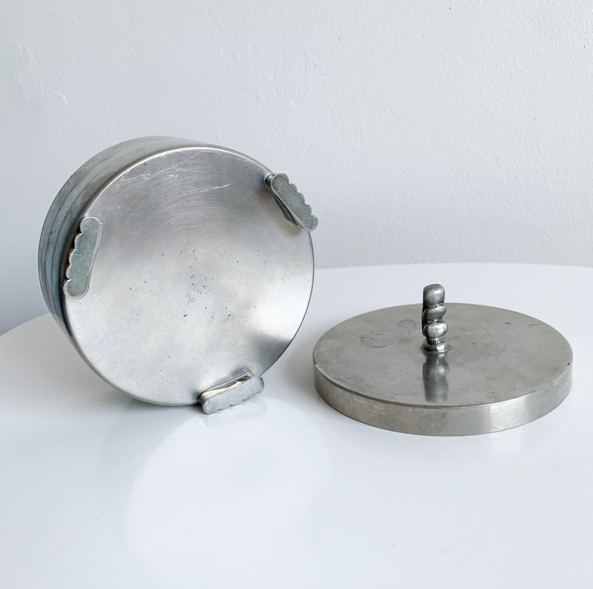 Swedish Grace pewter box | Svenskt tenn