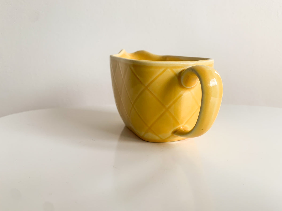 Duka med mej yellow serving jug | Rorstrand, 1950s