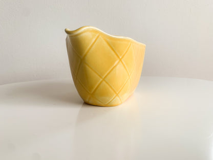 Duka med mej yellow serving jug | Rorstrand, 1950s