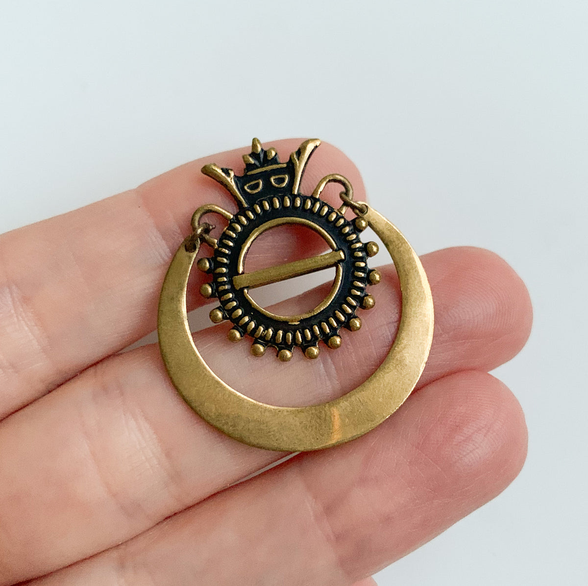 Alahärmä bronze brooch | Kalevala Koru
