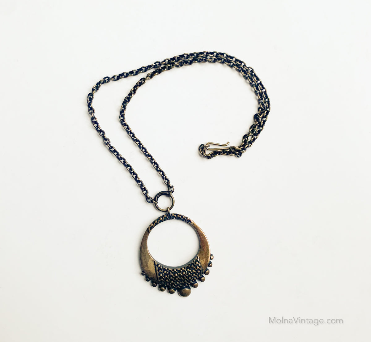 Bronze pendant necklace | Pentti Sarpaneva