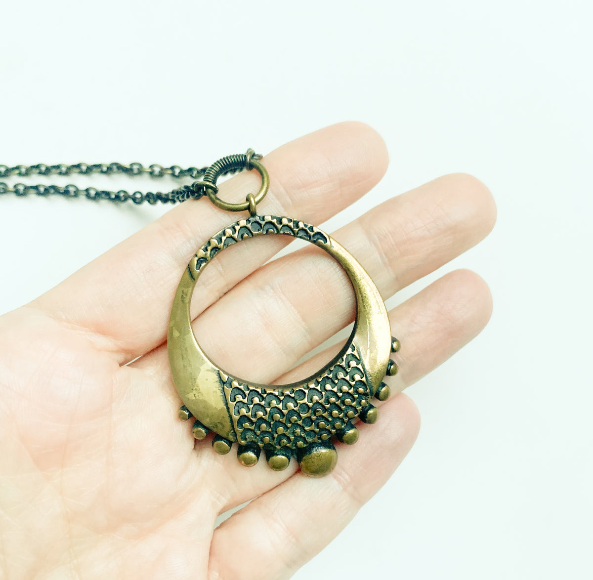 Bronze pendant necklace | Pentti Sarpaneva