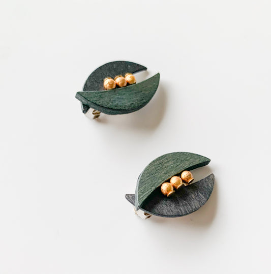 Aarikka Finland | Ear clips Pea pod golden peas