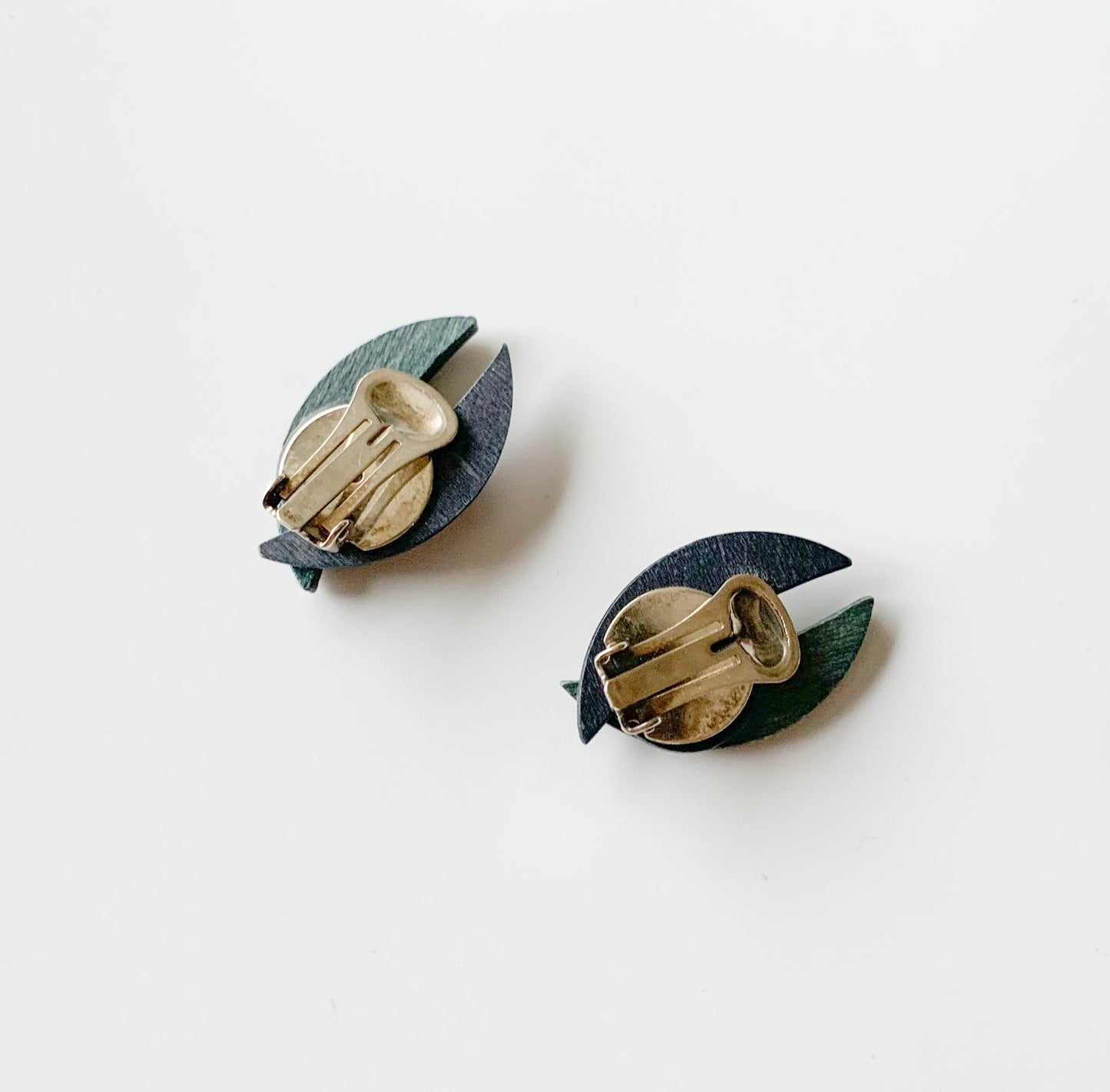 Aarikka Finland | Ear clips Pea pod golden peas