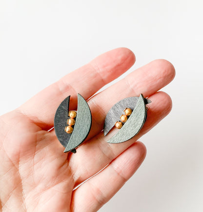 Aarikka Finland | Ear clips Pea pod golden peas