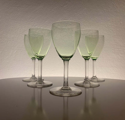 Likely Riihimaki, Set 5 Uranium Wine Glasses