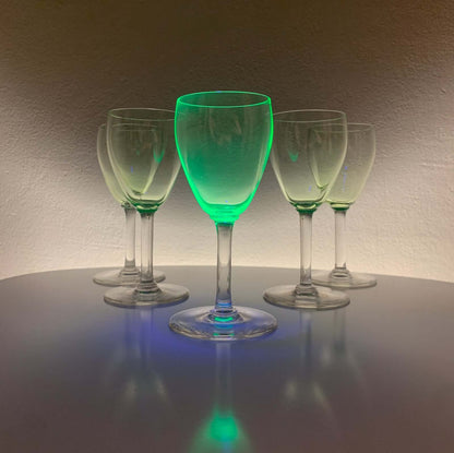 Likely Riihimaki, Set 5 Uranium Wine Glasses