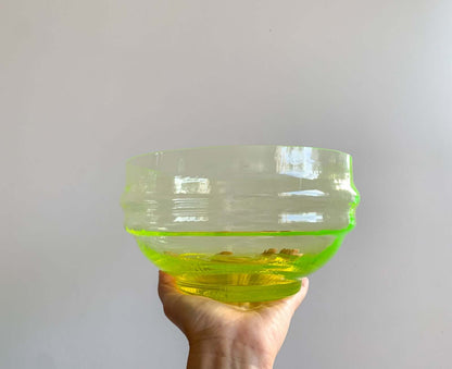 Nanny Still Riihimaki, Uranium large glass bowl Sulttaani, 1960s