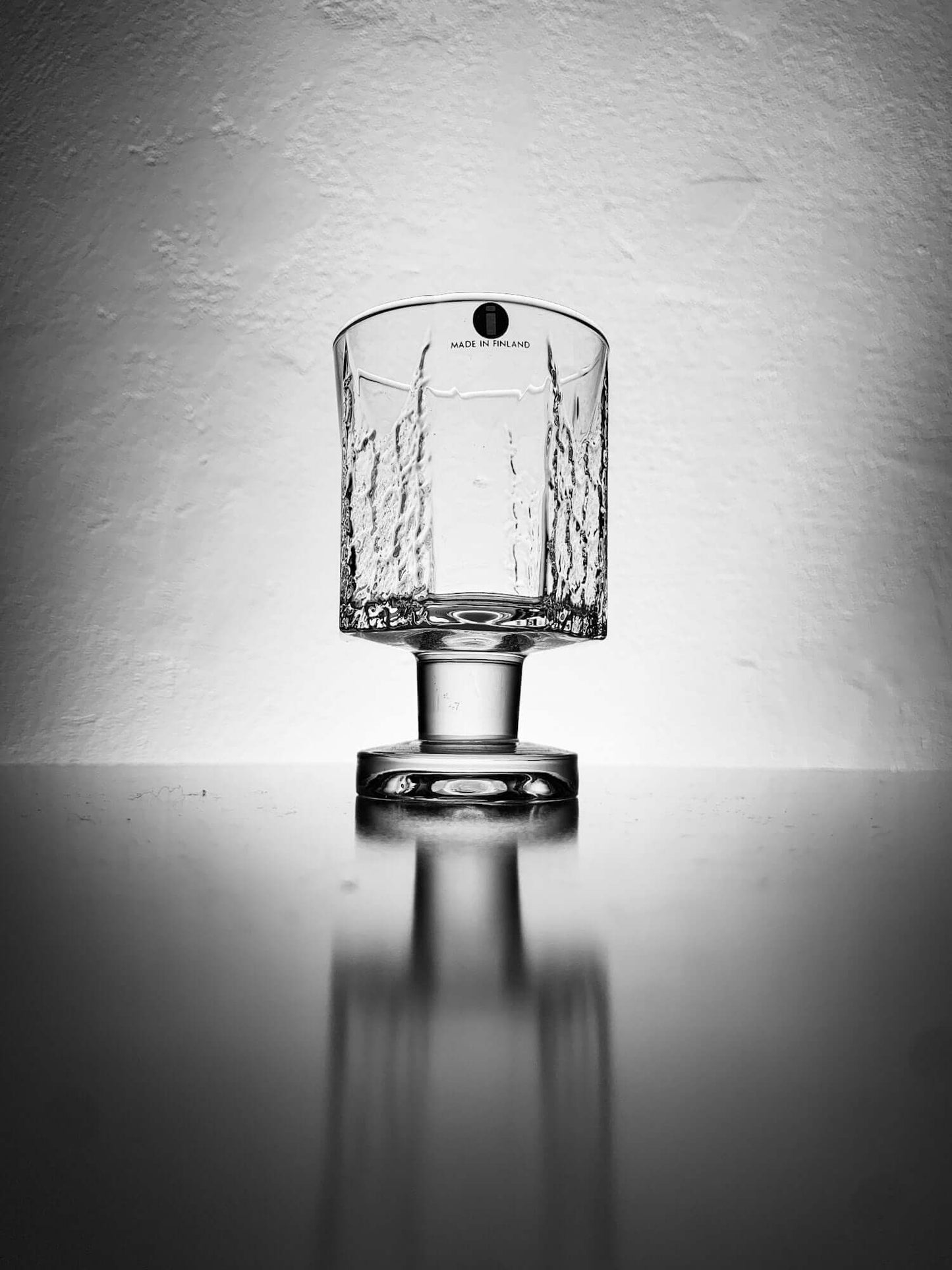 IIttala label triangle footed glass Kalinka Midcentury style