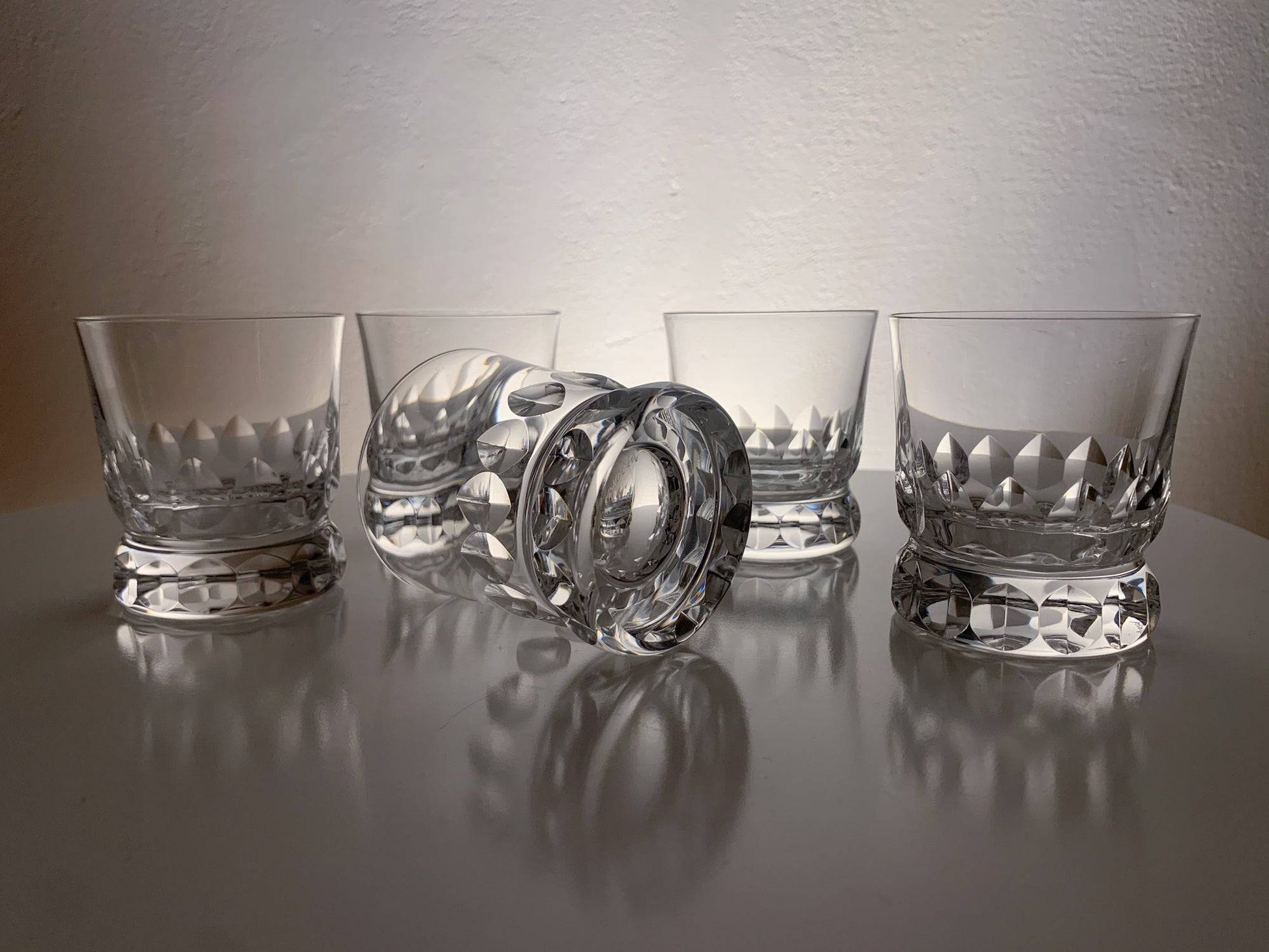 Set of 5 crystal iconic substantial shots Prince, Göran Wärff, Kosta Boda 1986 Sweden