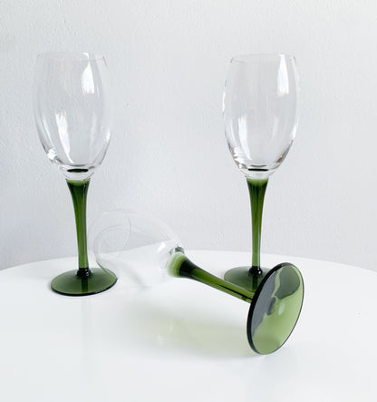 Saara Hopea Nuutajärvi | 3 Wine Glasses Traviata