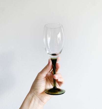 Saara Hopea Nuutajärvi | 3 Wine Glasses Traviata